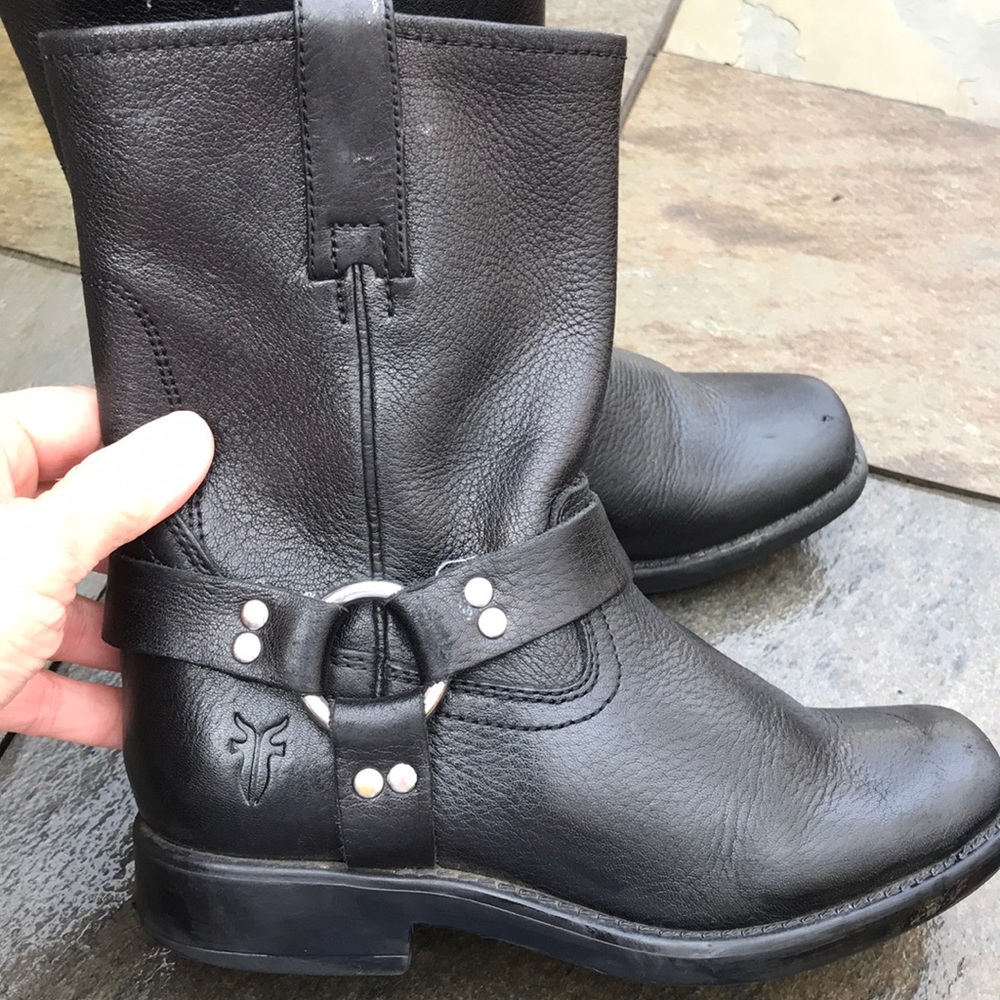 Frye Boys HarnessPull On Size 2 Black EUC